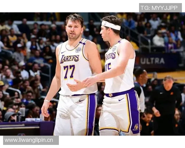 绿军钢骨+湖人铁闸！斯玛特真香啊，湖人就缺少这样的球员