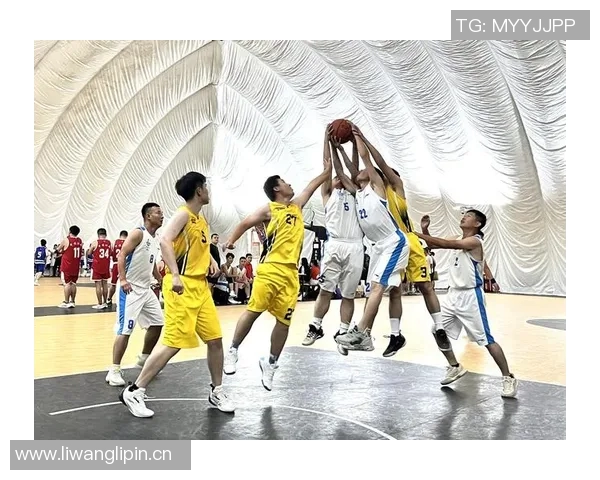 激情四溢的球赛直播全程呈现，精彩瞬间不容错过，和你一起感受竞技的热血与荣耀